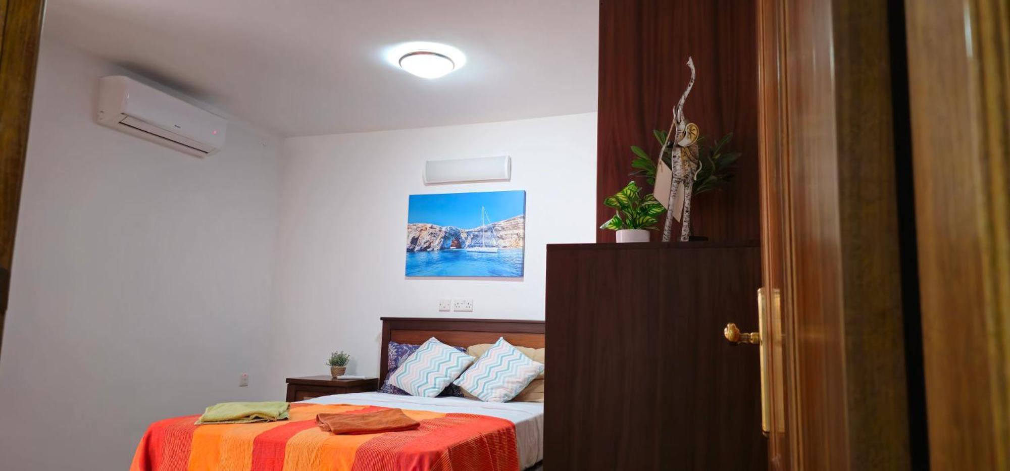 3 Floors Villa On Promenade 4 Bedrooms 3 Bathrooms Sliema Zewnętrze zdjęcie