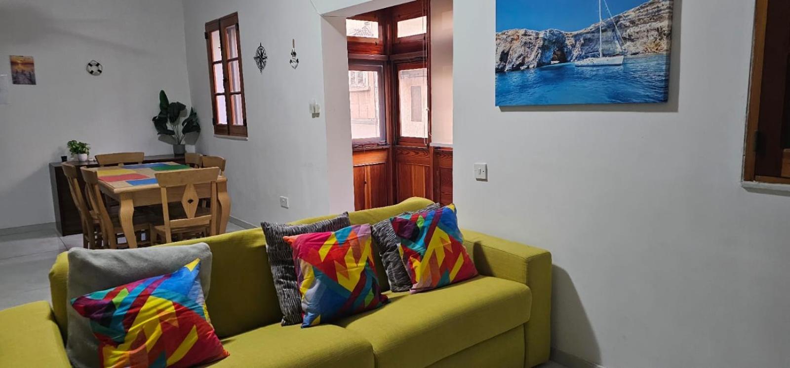 3 Floors Villa On Promenade 4 Bedrooms 3 Bathrooms Sliema Zewnętrze zdjęcie