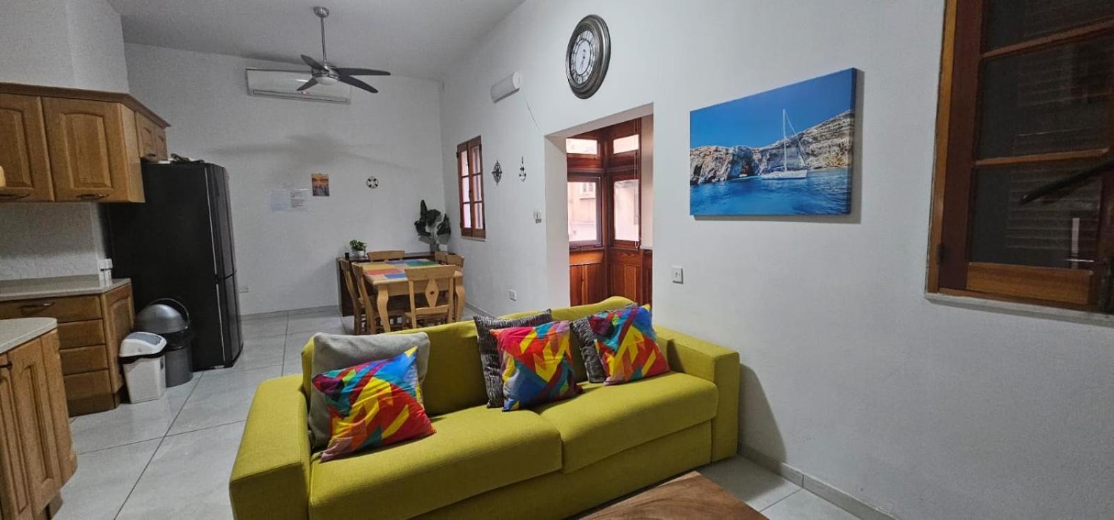 3 Floors Villa On Promenade 4 Bedrooms 3 Bathrooms Sliema Zewnętrze zdjęcie